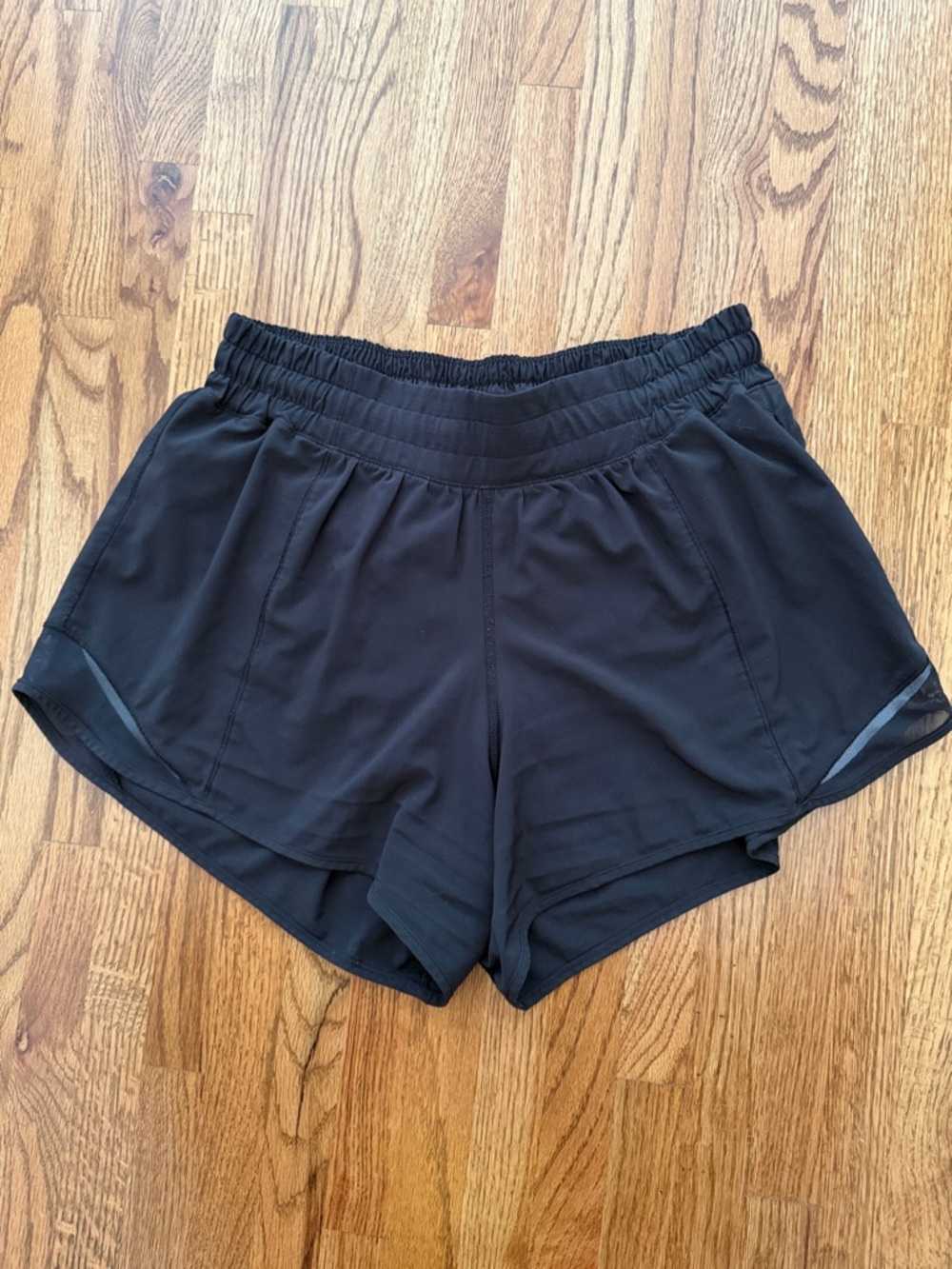 Lululemon Hotty Hot shorts, size 8